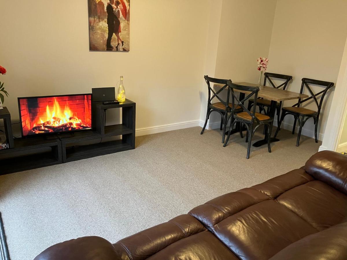 קרליסל Cosy Home Near Hospital מראה חיצוני תמונה